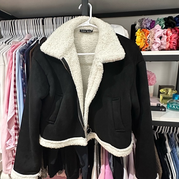 SHEIN Zip Up Contrast Teddy Collar Suede Jacket in Black & White - Picture 4 of 8